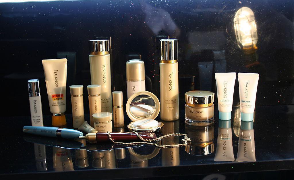 英國(guó)化妝品銷量飆升